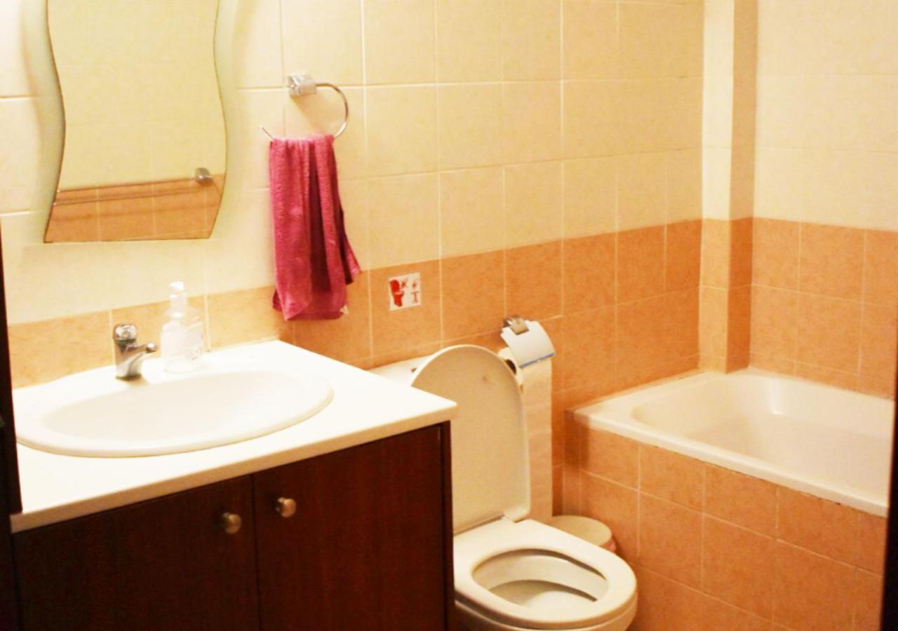 Marina Apartment 4 Larnaca Ngoại thất bức ảnh